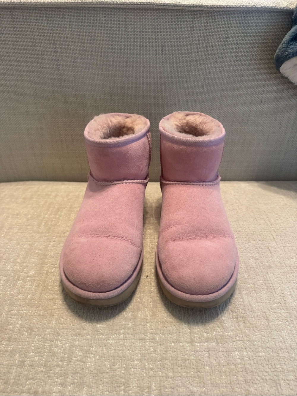 UGG Classic Short Shearling Boots in Soft Pink